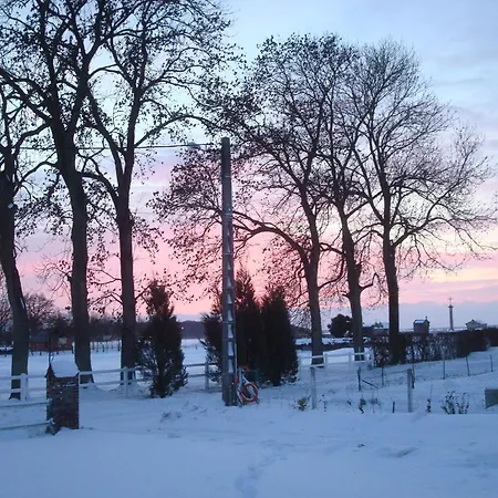 Les Charmilles * Auchy-la-Montagne